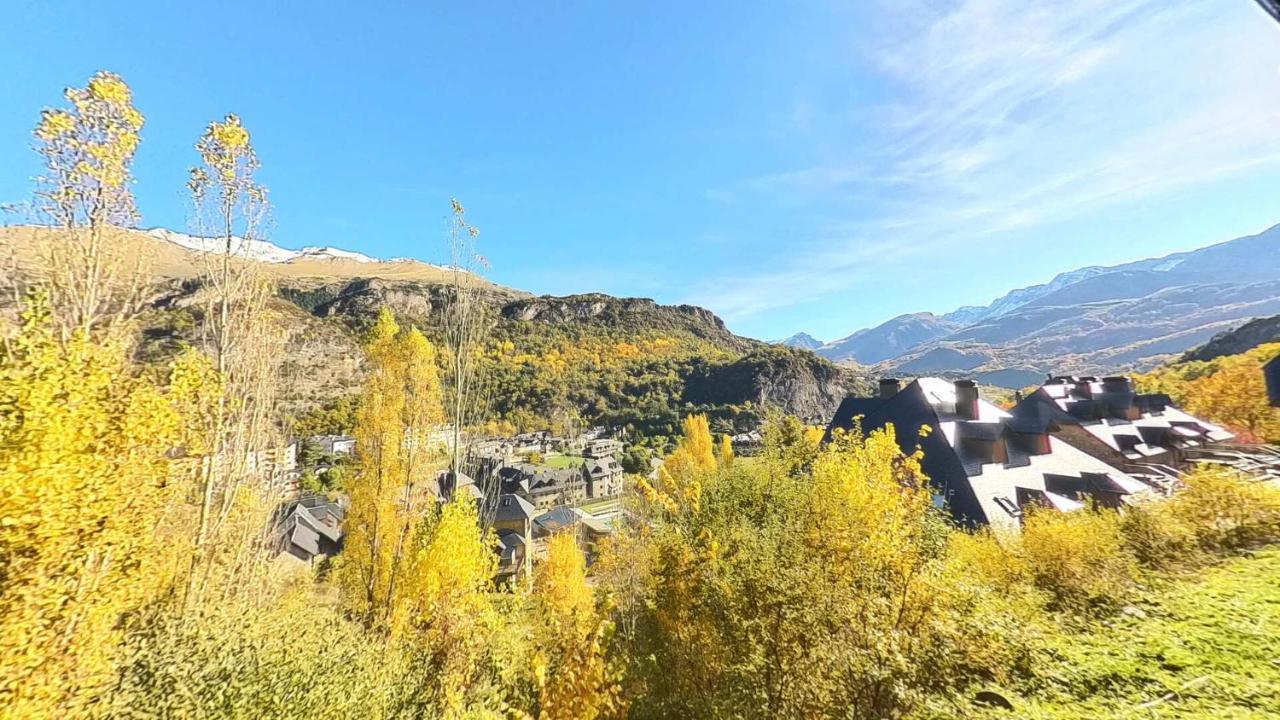 Villa R'Arco - Tucasaenlospirineos Escarrilla Bagian luar foto